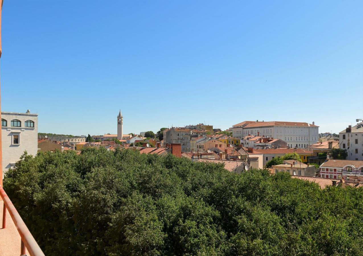 Apartamento Giardini Panorama - Penthouse In The Heart Of Pula Exterior foto