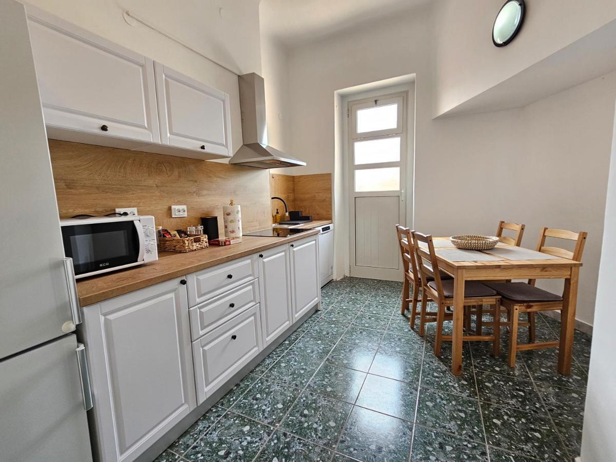 Apartamento Giardini Panorama - Penthouse In The Heart Of Pula Exterior foto