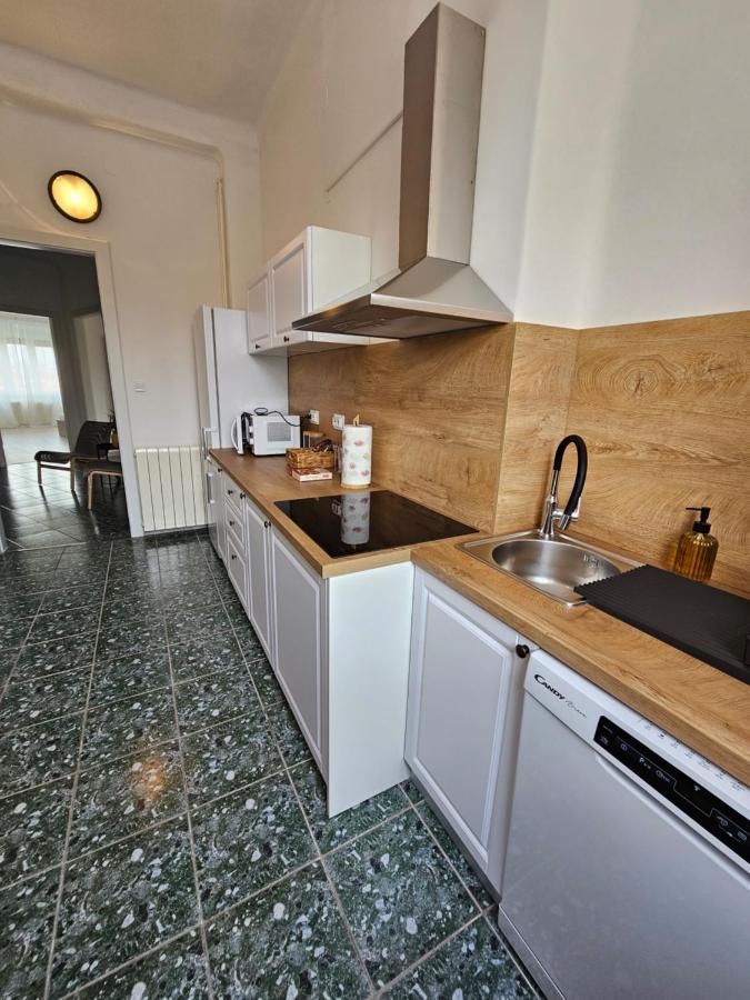 Apartamento Giardini Panorama - Penthouse In The Heart Of Pula Exterior foto